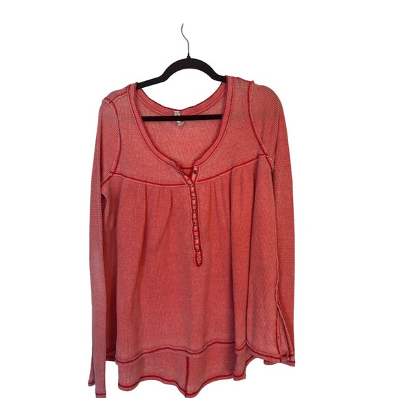 2/$30 We The Free By Free People Medium Red/Coral Kai Henley Top Hi Low - Picture 3 of 16